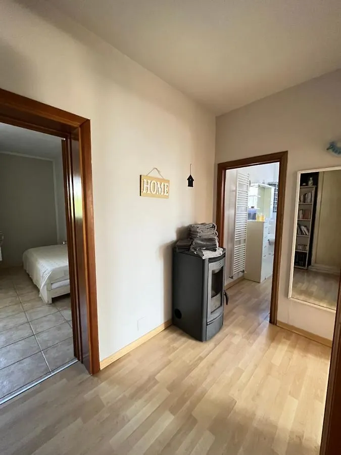 Giuly House Apartment Vada