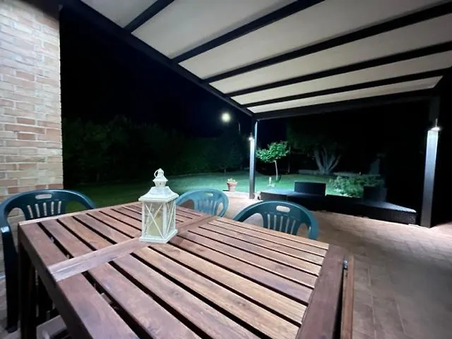 Giuly House Apartment Vada Italy