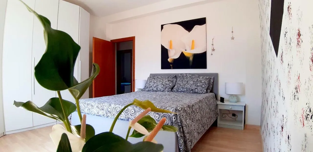 Giuly House Apartment Vada