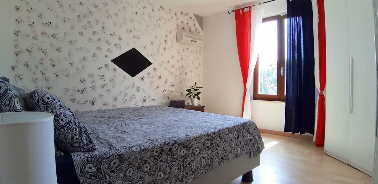 Giuly House Apartment Vada 0*,  Italy