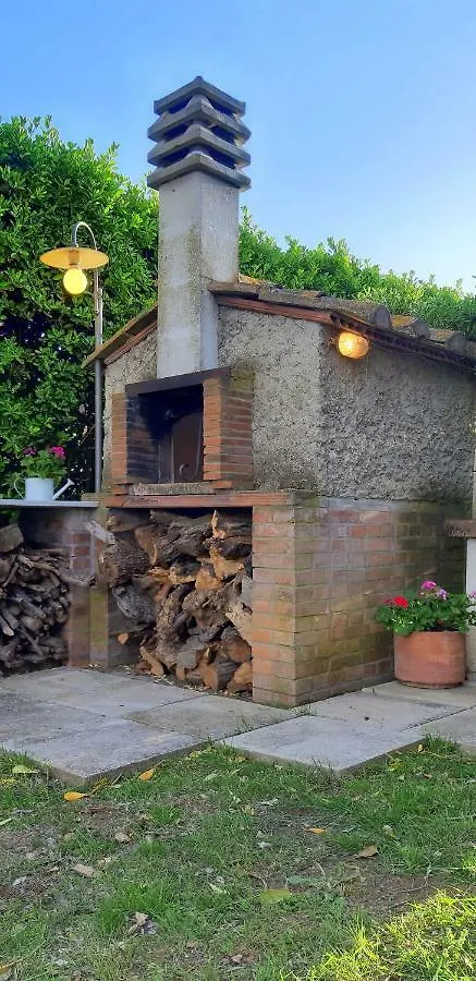 Giuly House Apartment Vada